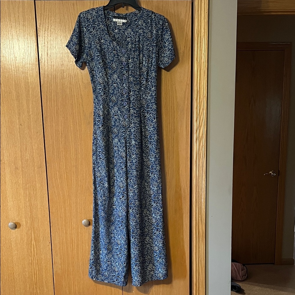 New York studio Sz. Sm. Short sleeve jumpsuit great cond.